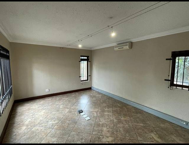 BUSINESS FOR SALE IN ROOIHUISKRAAL